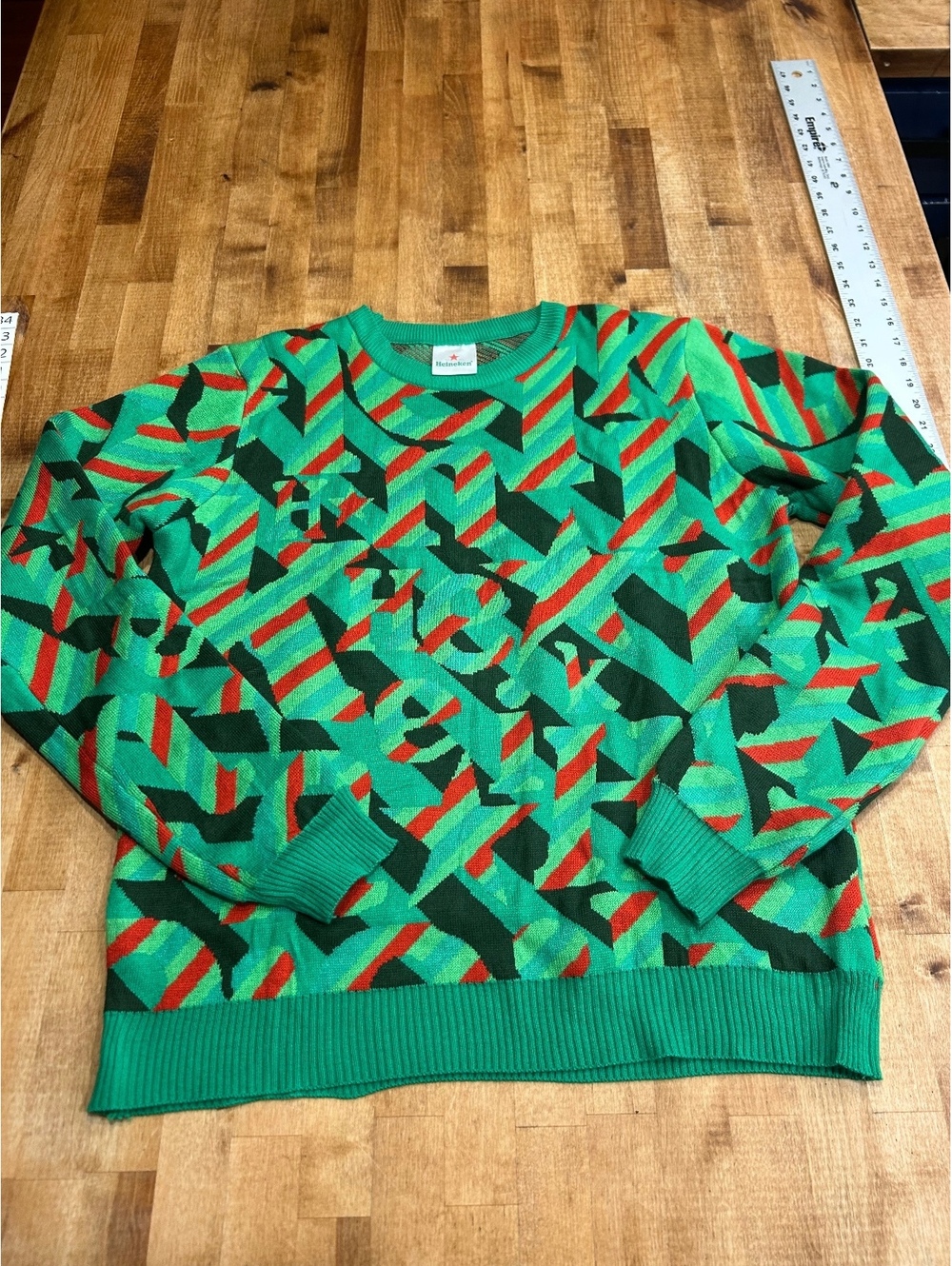 Heineken Vintage Style Green and Red Geometric Pattern Sweater